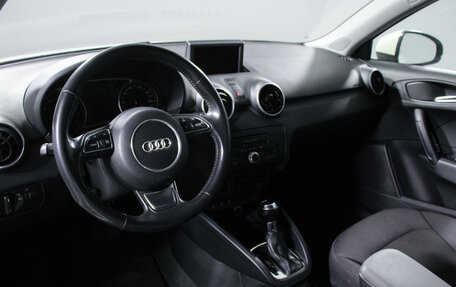 Audi A1, 2011 год, 1 120 000 рублей, 14 фотография