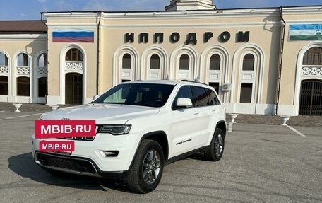 Jeep Grand Cherokee, 2018 год, 3 490 000 рублей, 2 фотография