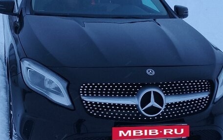 Mercedes-Benz GLA, 2018 год, 2 480 000 рублей, 14 фотография