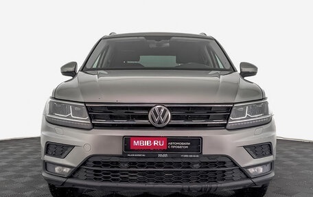 Volkswagen Tiguan II, 2018 год, 2 240 000 рублей, 2 фотография