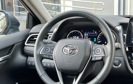 Toyota Camry, 2023 год, 3 990 000 рублей, 19 фотография