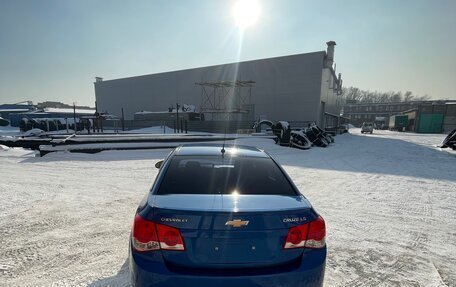 Chevrolet Cruze II, 2011 год, 800 000 рублей, 3 фотография