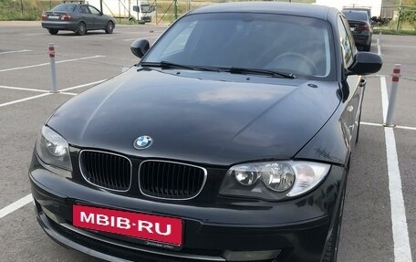 BMW 1 серия, 2010 год, 830 000 рублей, 3 фотография