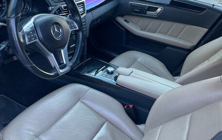 Mercedes-Benz E-Класс, 2012 год, 2 100 000 рублей, 10 фотография
