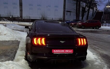 Ford Mustang VI рестайлинг, 2018 год, 3 000 000 рублей, 2 фотография