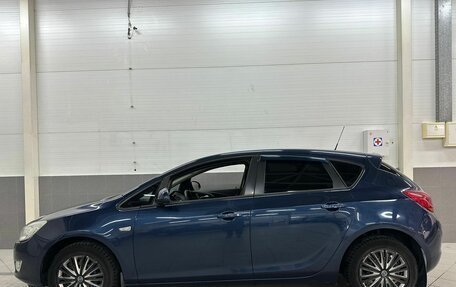 Opel Astra J, 2012 год, 820 000 рублей, 2 фотография