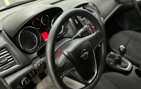 Opel Astra J, 2012 год, 820 000 рублей, 15 фотография
