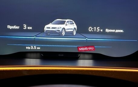 Volkswagen Tiguan II, 2018 год, 3 350 000 рублей, 18 фотография