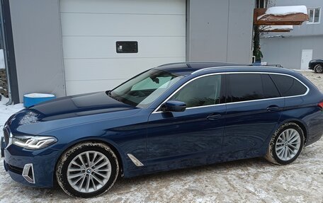 BMW 5 серия, 2020 год, 3 350 000 рублей, 3 фотография