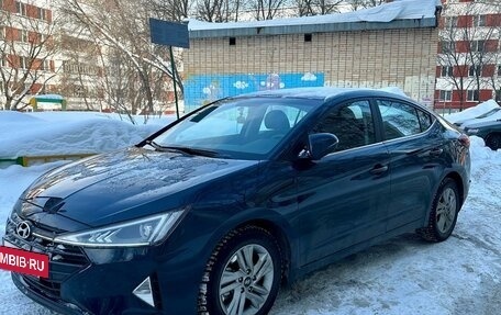 Hyundai Elantra VI рестайлинг, 2019 год, 2 500 000 рублей, 2 фотография