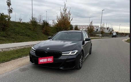 BMW 5 серия, 2021 год, 2 фотография