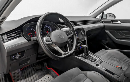 Volkswagen Passat B8 рестайлинг, 2021 год, 3 150 000 рублей, 16 фотография