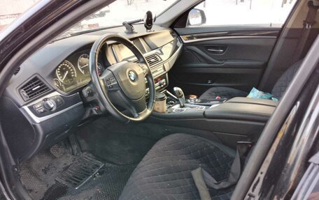 BMW 5 серия, 2016 год, 1 800 000 рублей, 4 фотография