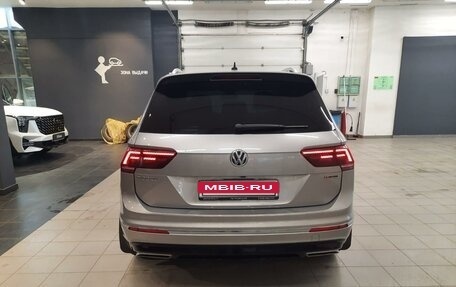 Volkswagen Tiguan II, 2020 год, 3 250 000 рублей, 5 фотография