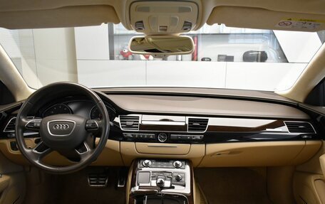 Audi A8, 2015 год, 4 150 000 рублей, 10 фотография