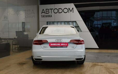 Audi A8, 2015 год, 4 150 000 рублей, 6 фотография