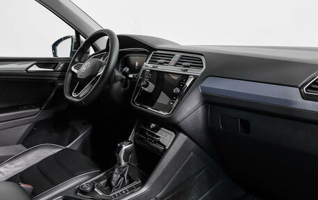 Volkswagen Tiguan II, 2021 год, 3 896 355 рублей, 14 фотография