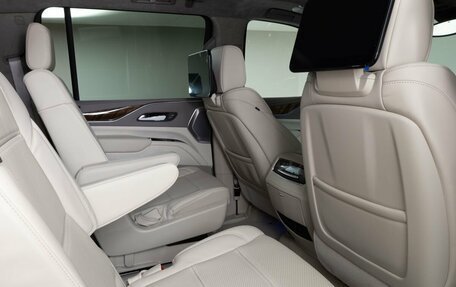 Cadillac Escalade V, 2023 год, 19 400 000 рублей, 13 фотография