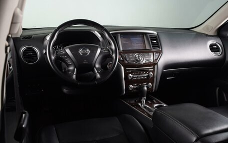 Nissan Pathfinder, 2015 год, 2 149 000 рублей, 6 фотография