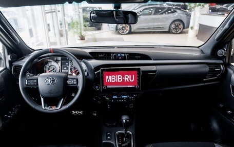 Toyota Hilux VIII, 2023 год, 8 500 000 рублей, 17 фотография