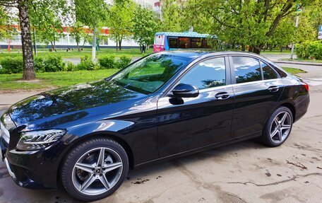 Mercedes-Benz C-Класс, 2018 год, 3 050 000 рублей, 10 фотография