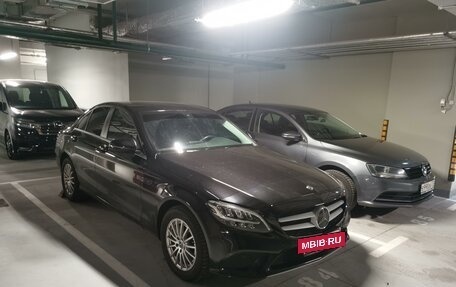 Mercedes-Benz C-Класс, 2018 год, 3 050 000 рублей, 22 фотография