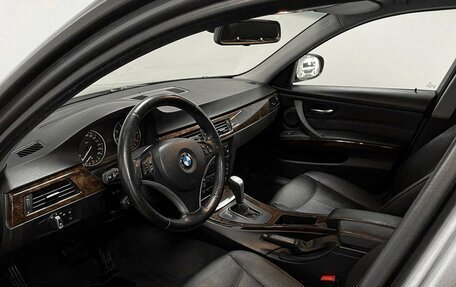 BMW 3 серия, 2009 год, 1 057 000 рублей, 14 фотография