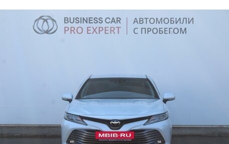 Toyota Camry, 2020 год, 3 394 000 рублей, 2 фотография