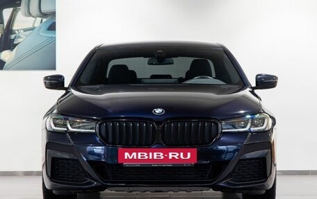 BMW 5 серия, 2021 год, 5 899 000 рублей, 2 фотография