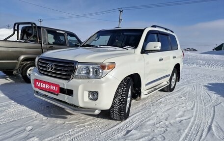 Toyota Land Cruiser 200, 2013 год, 3 750 000 рублей, 2 фотография