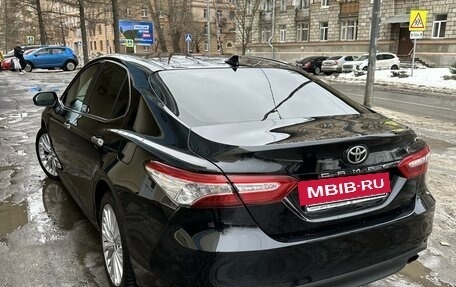 Toyota Camry, 2019 год, 3 250 000 рублей, 5 фотография