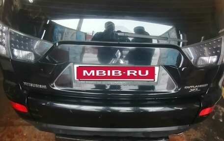 Mitsubishi Outlander III рестайлинг 3, 2008 год, 1 200 000 рублей, 15 фотография