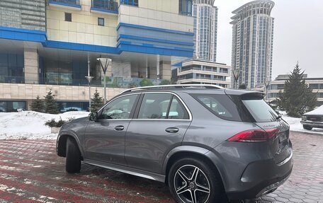 Mercedes-Benz GLE, 2022 год, 9 300 000 рублей, 2 фотография