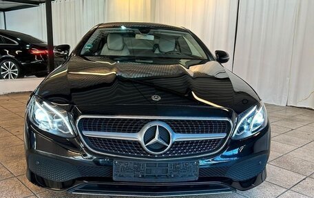Mercedes-Benz E-Класс, 2019 год, 4 700 000 рублей, 3 фотография