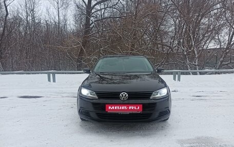Volkswagen Jetta VI, 2013 год, 1 119 000 рублей, 2 фотография