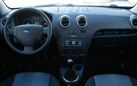 Ford Fusion I, 2011 год, 690 000 рублей, 10 фотография