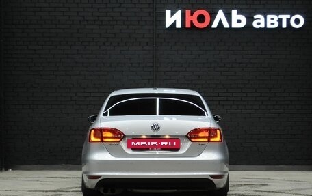 Volkswagen Jetta VI, 2012 год, 1 300 000 рублей, 5 фотография