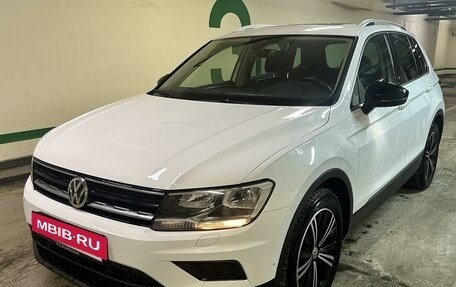 Volkswagen Tiguan II, 2019 год, 3 030 000 рублей, 6 фотография