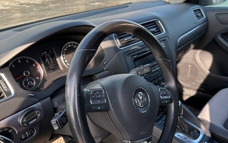 Volkswagen Jetta VI, 2013 год, 1 200 000 рублей, 13 фотография