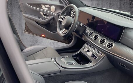 Mercedes-Benz E-Класс, 2023 год, 6 900 000 рублей, 12 фотография