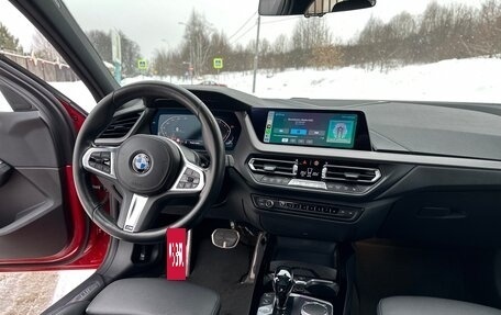 BMW 1 серия, 2019 год, 2 950 000 рублей, 12 фотография