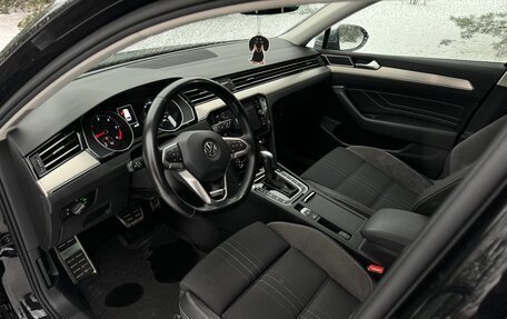 Volkswagen Passat B8 рестайлинг, 2020 год, 2 800 000 рублей, 7 фотография