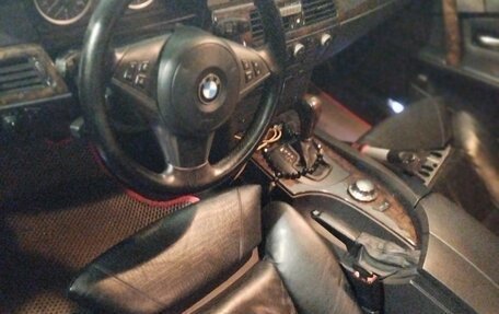 BMW 5 серия, 2004 год, 1 540 000 рублей, 3 фотография