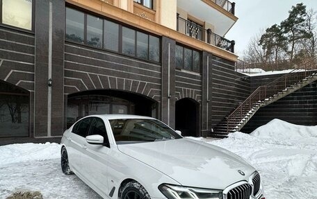 BMW 5 серия, 2020 год, 4 900 000 рублей, 21 фотография