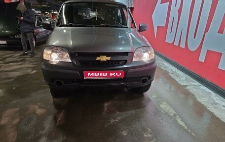 Chevrolet Niva I рестайлинг, 2012 год, 690 000 рублей, 1 фотография