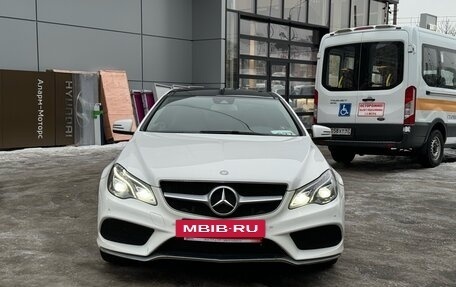 Mercedes-Benz E-Класс, 2015 год, 2 449 000 рублей, 2 фотография