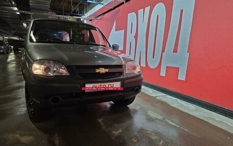 Chevrolet Niva I рестайлинг, 2012 год, 690 000 рублей, 8 фотография