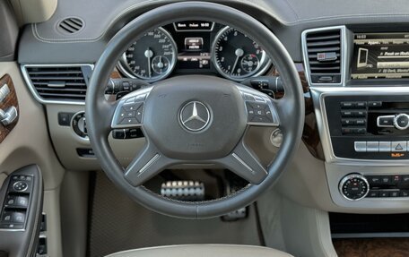 Mercedes-Benz GL-Класс, 2012 год, 3 300 000 рублей, 31 фотография