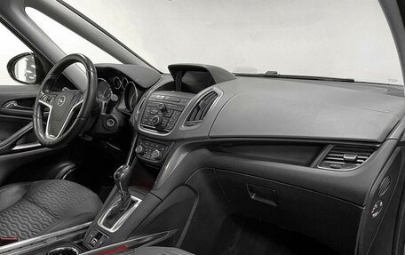 Opel Zafira C рестайлинг, 2013 год, 1 686 000 рублей, 9 фотография