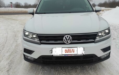 Volkswagen Tiguan II, 2020 год, 2 700 000 рублей, 2 фотография